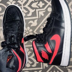 Nike Women’s Air Jordan Black/Red Sneakers